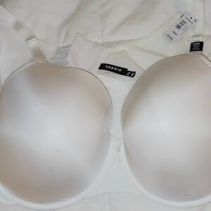 Torrid Women's Cream Bra